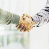 Mit Händedruck zum Vorteilspartner